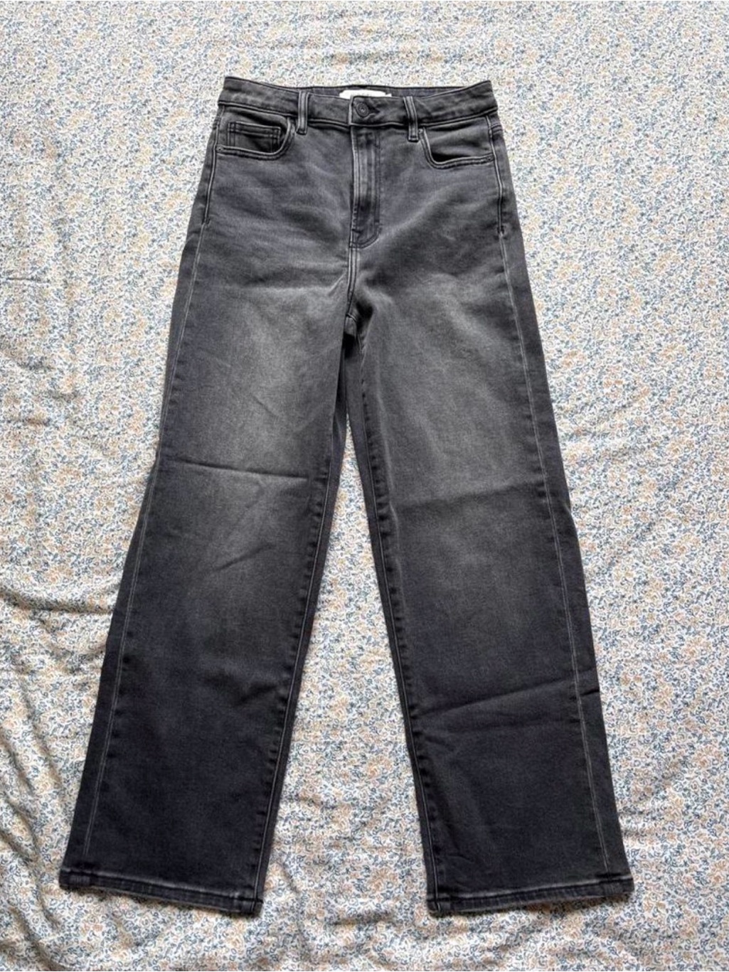 Straight Leg Women's Jeans In Charcoal Black